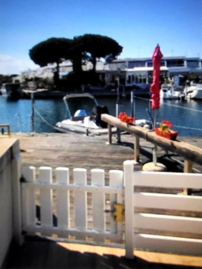 勒格罗-迪鲁瓦Marina Sunset别墅 外观 照片